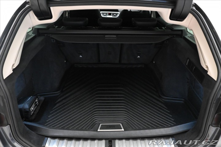 BMW 3 2,0 320d 140 kW Steptroni 2021