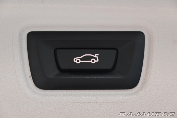 BMW 3 2,0 320d 140 kW Steptroni 2021