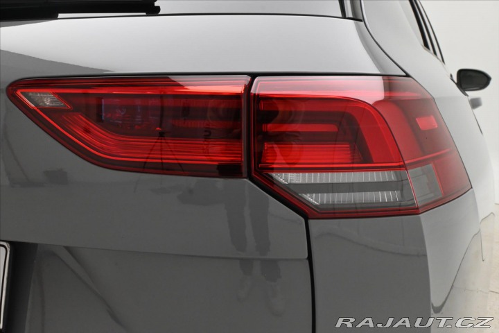 Volkswagen Golf 1,5 TSI 96 kW Life Busine 2024