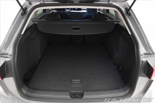 Volkswagen Golf 1,5 TSI 96 kW Life Busine 2024