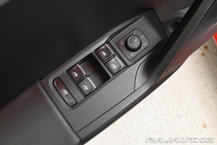 Seat Leon 2,0 TDI 110 KW DSG FR Zár 2022