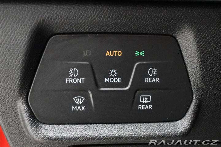 Seat Leon 2,0 TDI 110 KW DSG FR Zár 2022