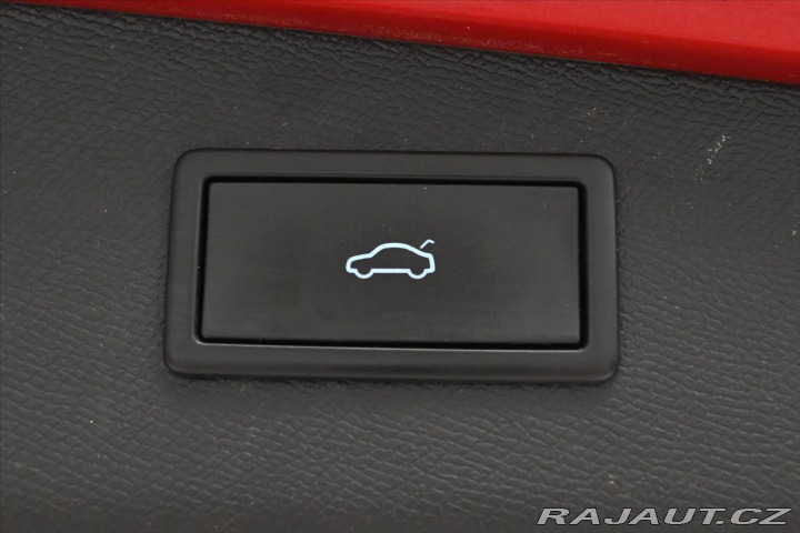 Seat Leon 2,0 TDI 110 KW DSG FR Zár 2022