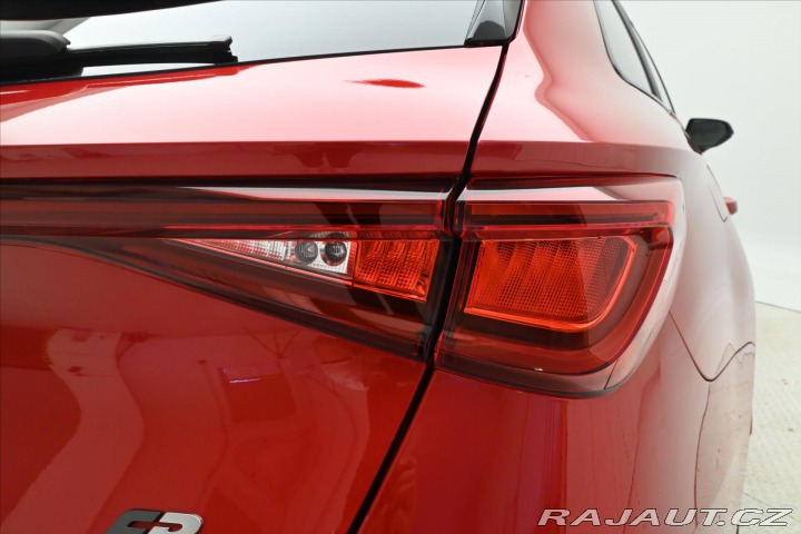 Seat Leon 2,0 TDI 110 KW DSG FR Zár 2022