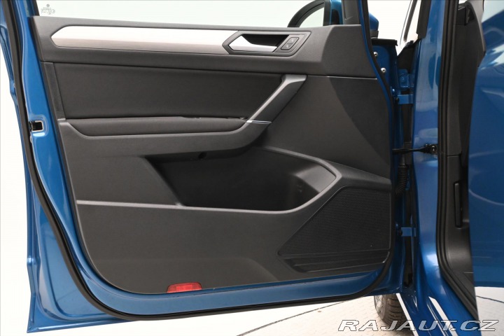 Volkswagen Touran 2,0 TDI 110KW DSG 7míst C 2022