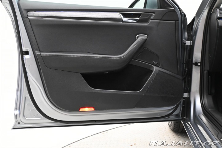 Škoda Superb 1,4 TSI iV 160kW DSG Styl 2020