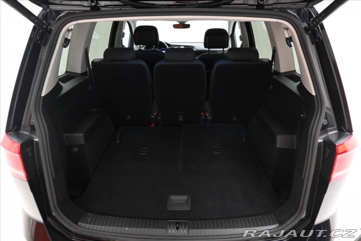 Volkswagen Touran 2,0 TDI 110KW DSG 7MÍST Z 2022