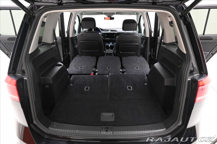 Volkswagen Touran 2,0 TDI 110KW DSG 7MÍST Z 2022