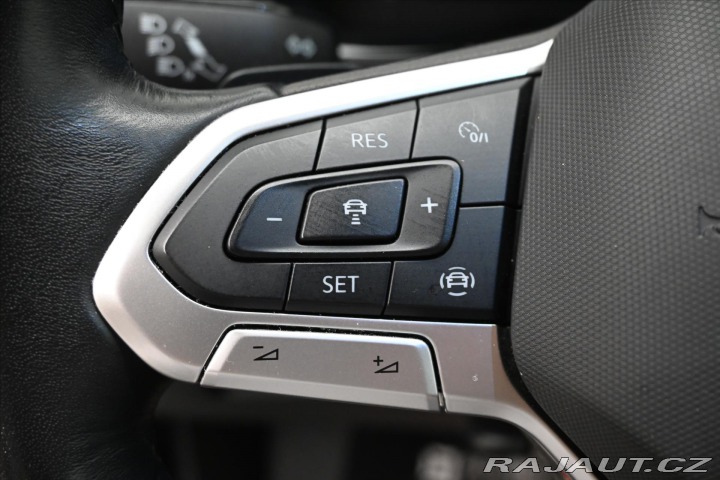 Volkswagen Touran 2,0 TDI 110KW DSG 7MÍST Z 2022