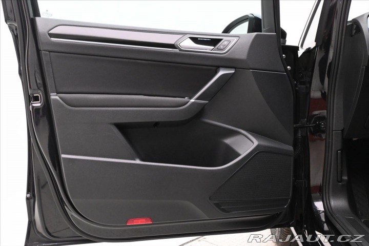 Volkswagen Touran 2,0 TDI 110KW DSG 7MÍST Z 2022