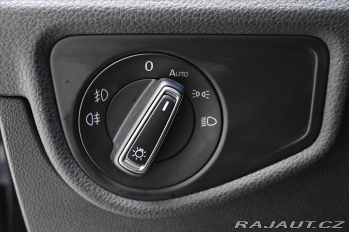 Volkswagen Touran 2,0 TDI 110KW DSG 7MÍST Z 2022