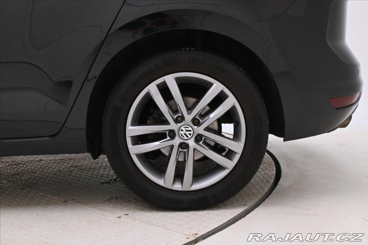 Volkswagen Touran 2,0 TDI 110KW DSG 7MÍST Z 2022