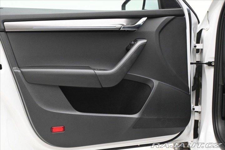 Škoda Octavia 2,0 TDI 110 KW DSG STYLE 2020