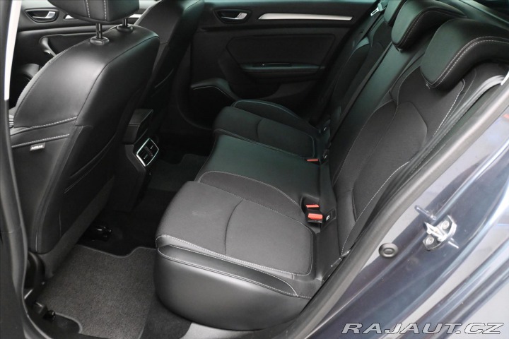 Renault Mégane 1,3 Tce 103 kW INTENS Zár 2022