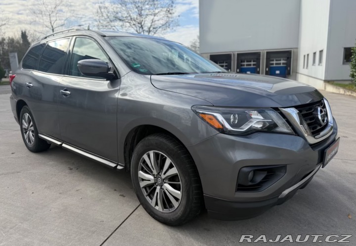 Nissan Pathfinder  2018