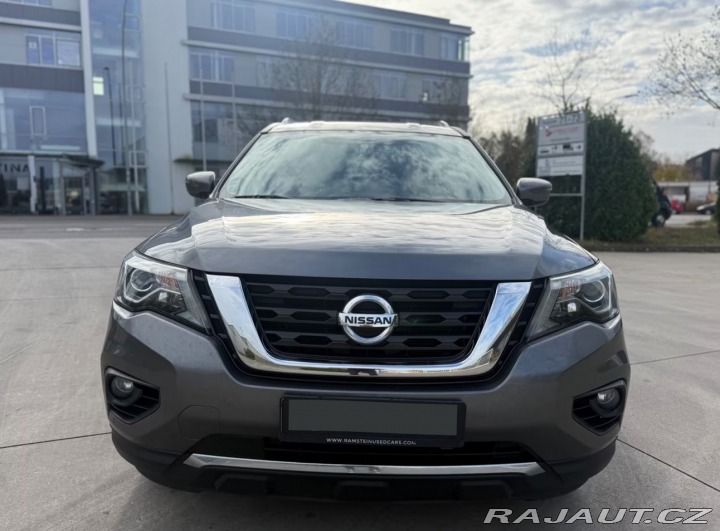 Nissan Pathfinder  2018