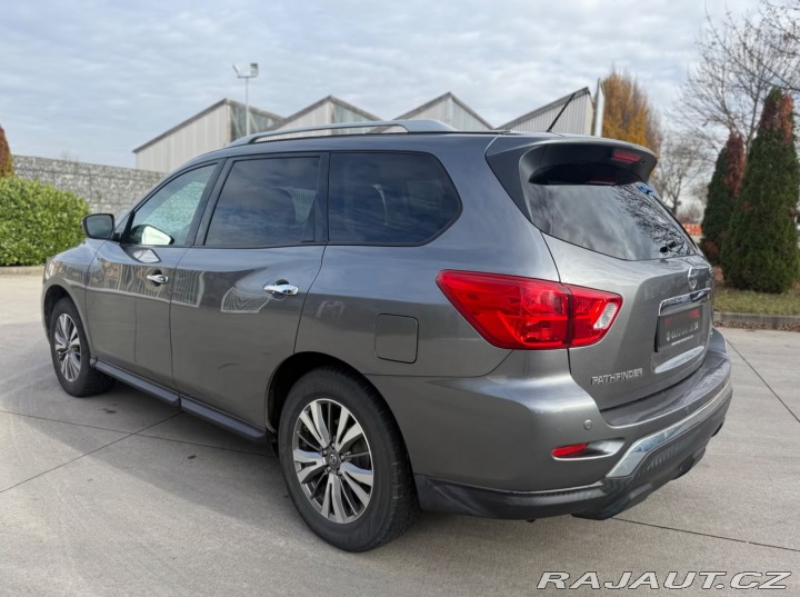 Nissan Pathfinder  2018