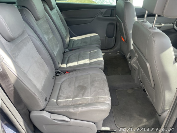 Volkswagen Sharan 2,0 TDi 135kw DSG 7míst H 2016