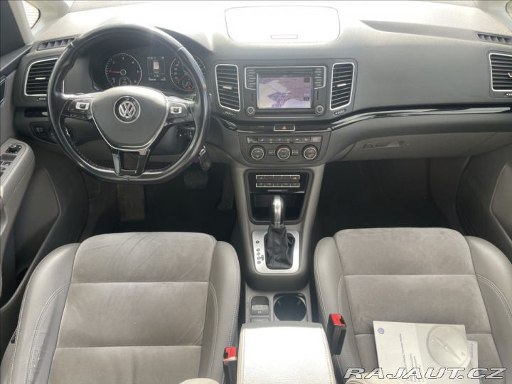 Volkswagen Sharan 2,0 TDi 135kw DSG 7míst H 2016