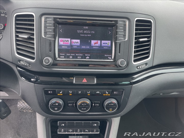 Volkswagen Sharan 2,0 TDi 135kw DSG 7míst H 2016