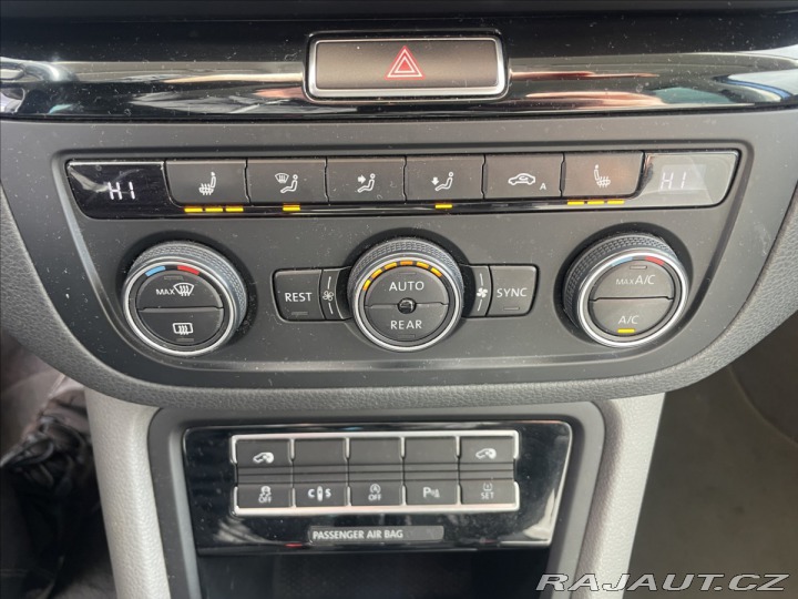 Volkswagen Sharan 2,0 TDi 135kw DSG 7míst H 2016