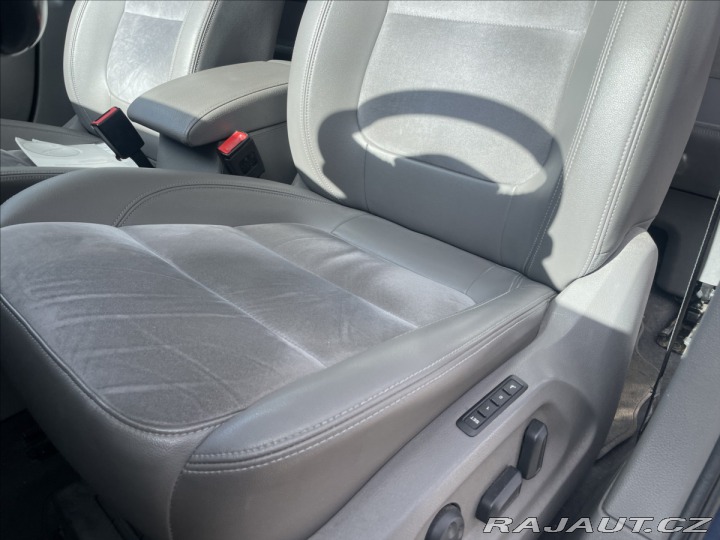 Volkswagen Sharan 2,0 TDi 135kw DSG 7míst H 2016