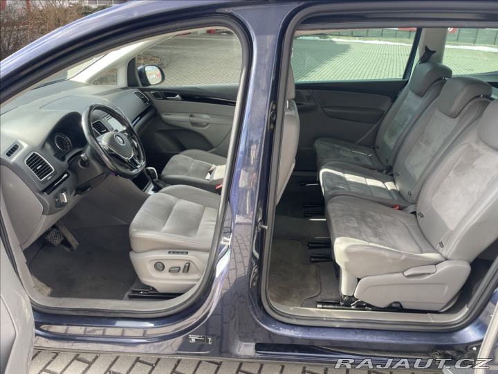 Volkswagen Sharan 2,0 TDi 135kw DSG 7míst H 2016