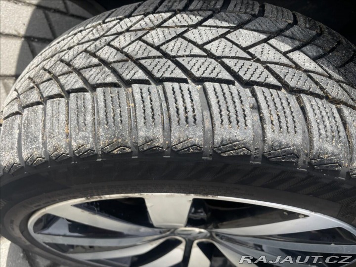 Volkswagen Sharan 2,0 TDi 135kw DSG 7míst H 2016