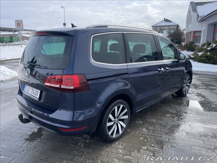Volkswagen Sharan 2,0 TDi 135kw DSG Highlin 2016