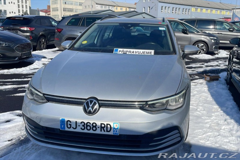 Volkswagen Golf 2,0 TDI 85 kW DSG Life VŮ