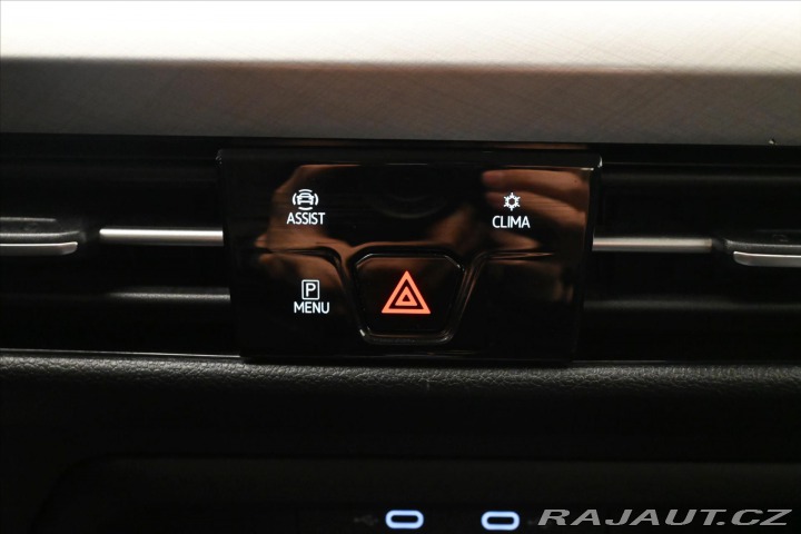 Volkswagen Golf 2,0 TDI 85 kW DSG Life Zá 2022