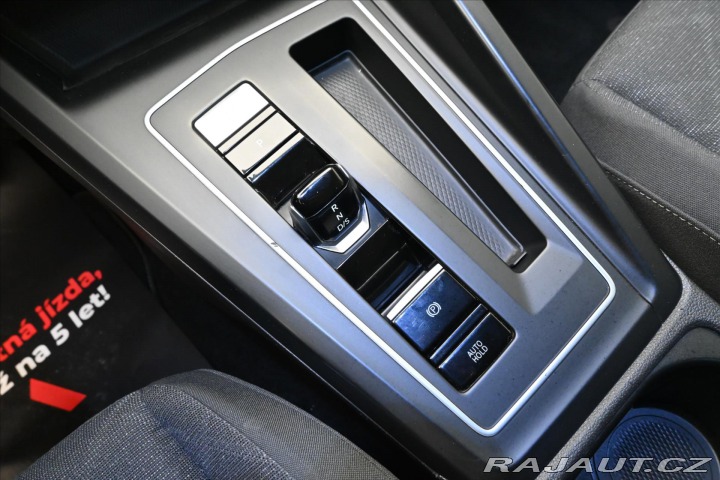 Volkswagen Golf 2,0 TDI 85 kW DSG Life Zá 2022