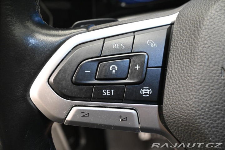 Volkswagen Golf 2,0 TDI 85 kW DSG Life Zá 2022