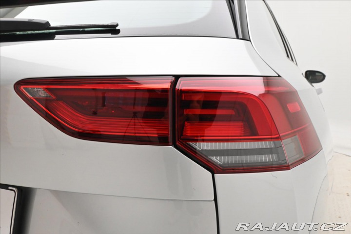 Volkswagen Golf 2,0 TDI 85 kW DSG Life Zá 2022