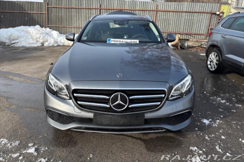 Mercedes-Benz E 2,0 220d 143 kW 9Gtronic