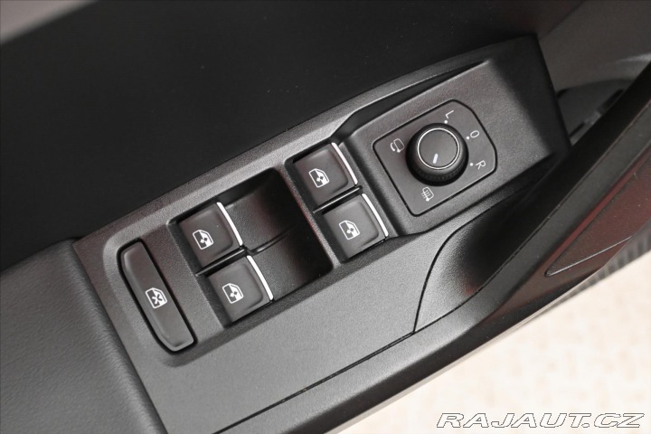 Seat Leon 2,0 TDI 110 kW DSG FR Zár 2022