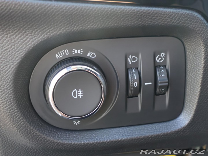 Opel Corsa 1,2 T 74kW Automat Elegan 2022