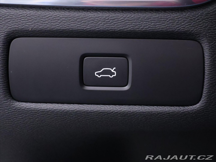 Volvo XC60 2,0 B5 173kW AWD Plus Dar 2022