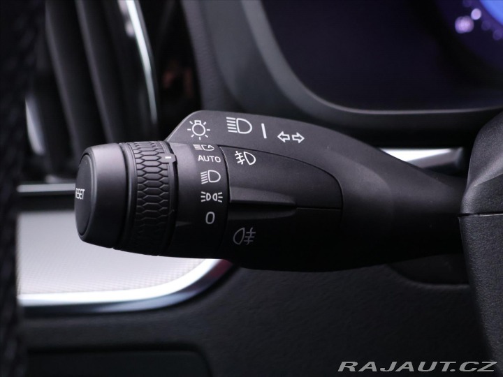 Volvo XC60 2,0 B5 173kW AWD Plus Dar 2022