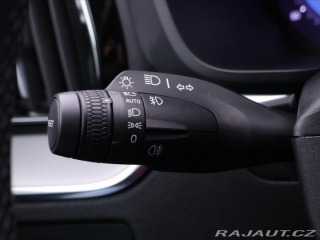 Volvo XC60 2,0 B5 173kW AWD Plus Dar 2022