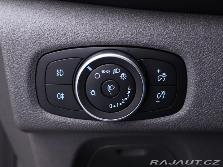 Ford Tourneo Custom 2,0 TDCi Aut. CZ 8-Míst L 2018