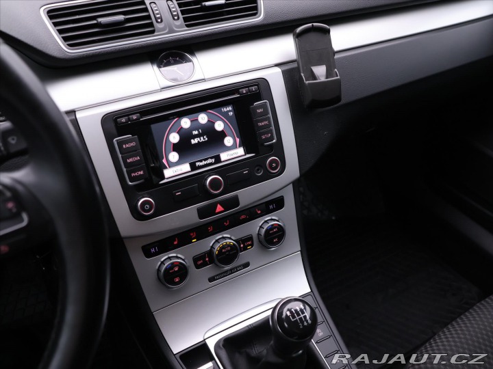 Volkswagen Passat 2,0 TDI 103kW Navi Serv.K 2014