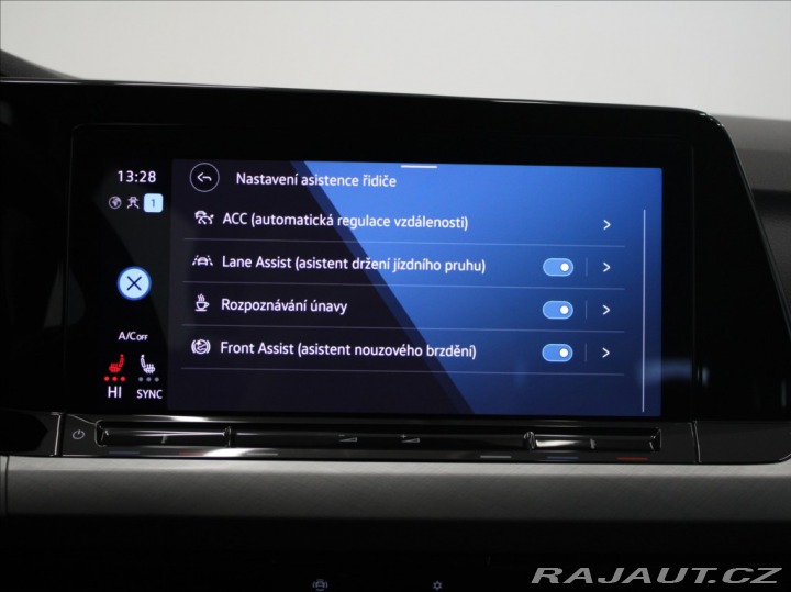 Volkswagen Golf 1,0 TSI Life Variant 91tk 2023