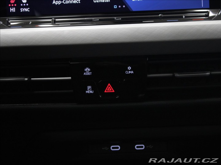 Volkswagen Golf 1,0 TSI Life Variant 91tk 2023