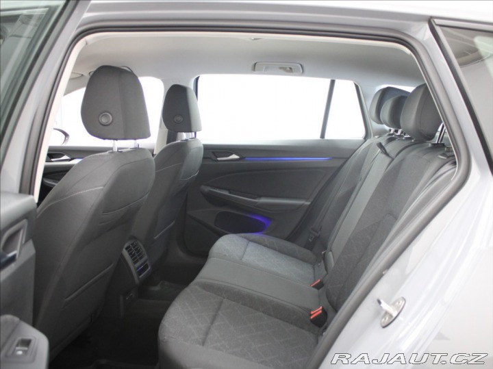 Volkswagen Golf 1,0 TSI Life Variant 91tk 2023