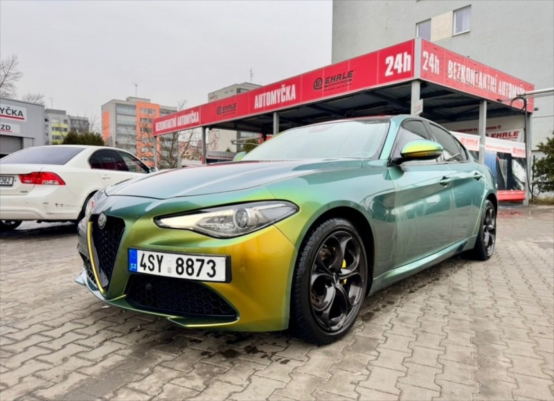Alfa Romeo Giulia 2,0   Krásná
