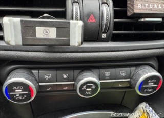 Alfa Romeo Giulia 2,0   Krásná 1800