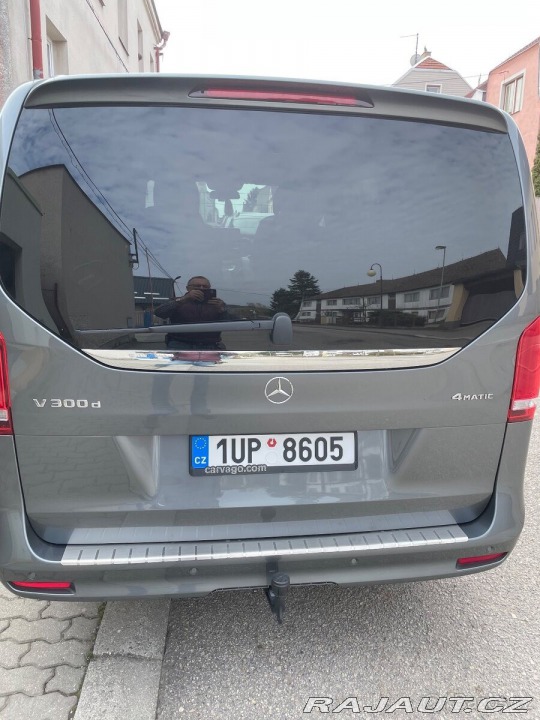 Mercedes-Benz V 3,0   -Class 4 Matic 2022