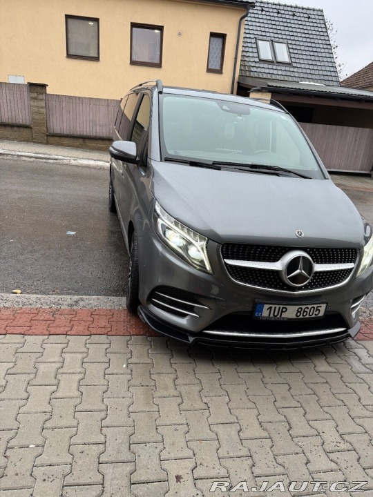 Mercedes-Benz V 3,0   -Class 4 Matic 2022