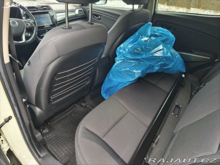 SsangYong Tivoli tovární záruka 4/29, odpo 1800